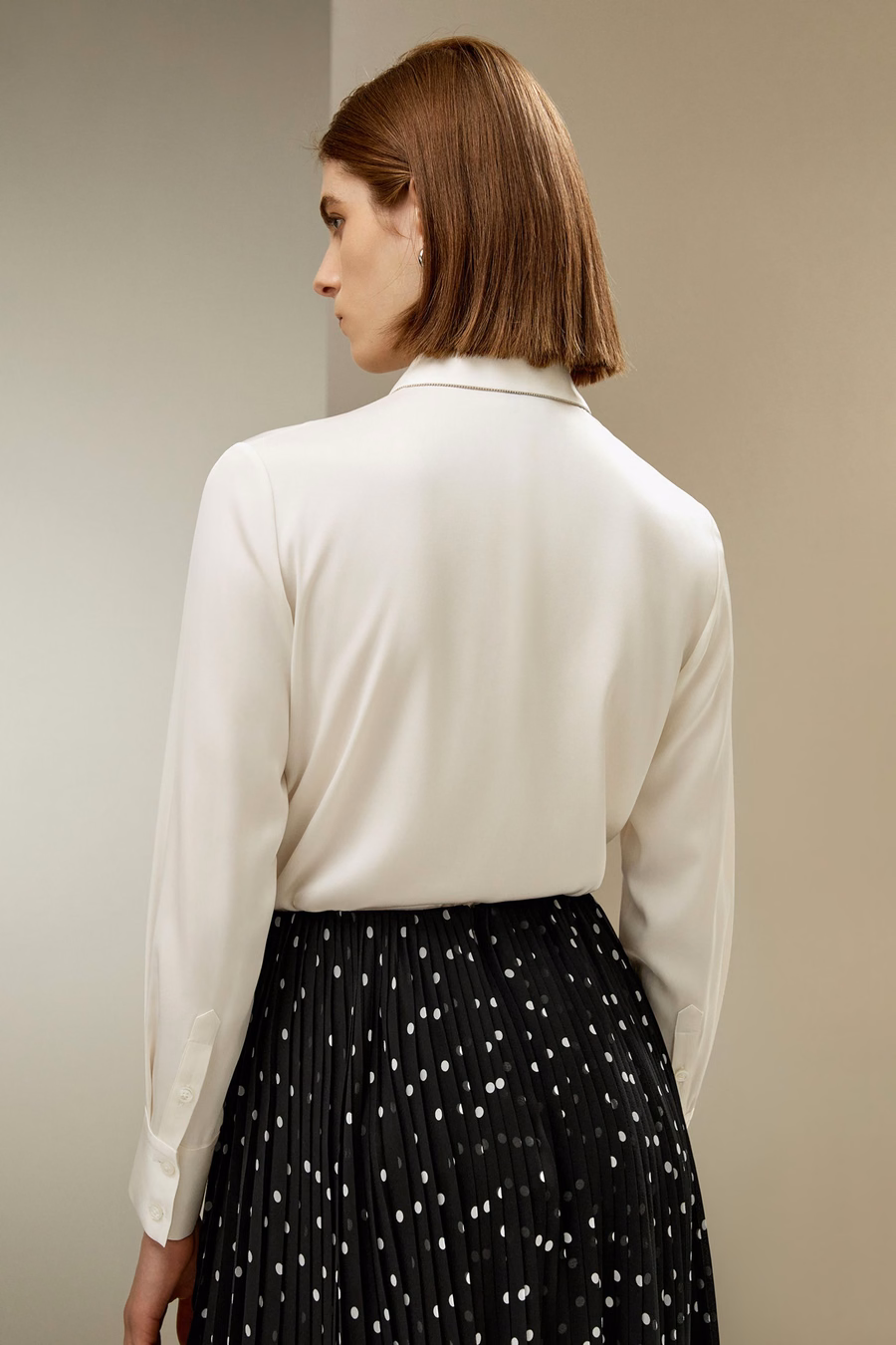 Camicia in seta con catena di perline