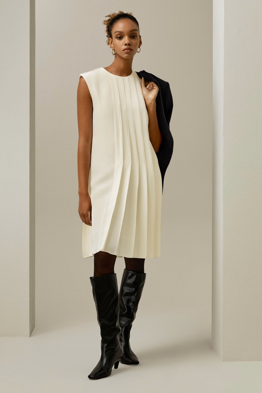 Sleeveless accordion pleated silk dress