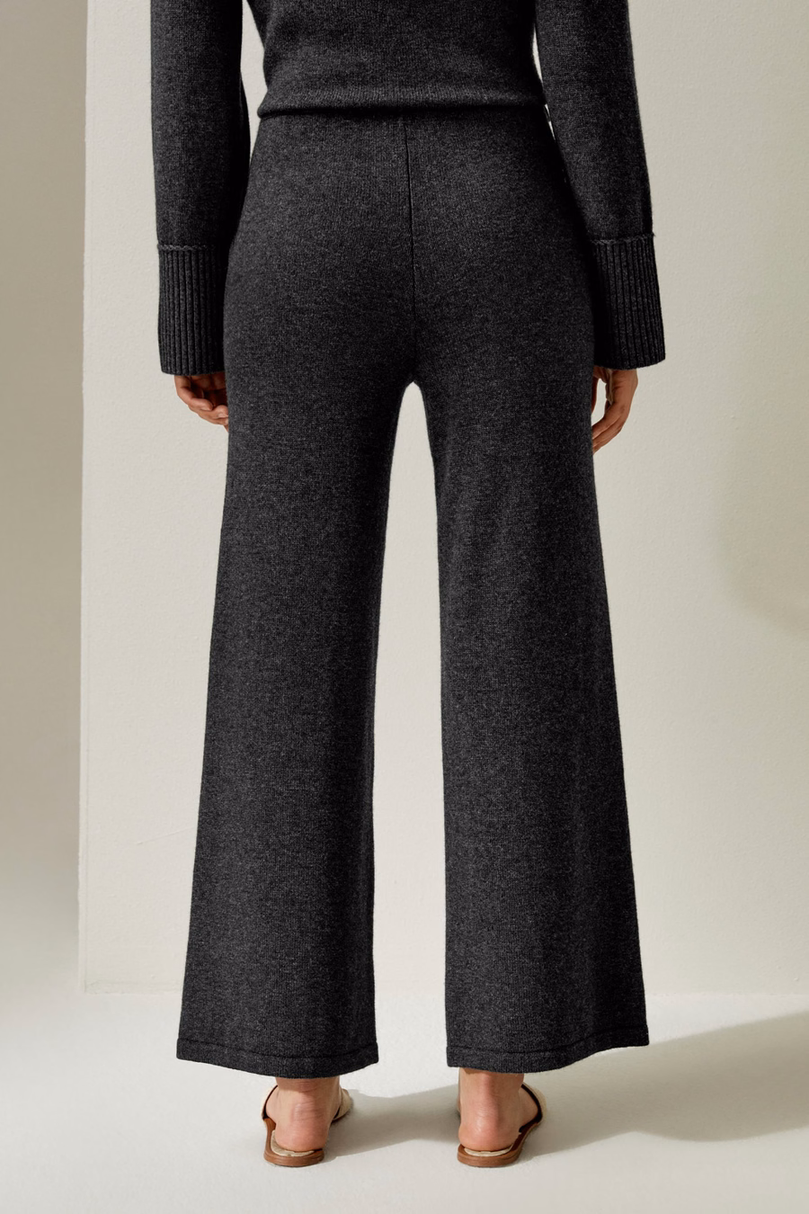 Pantaloni a gamba larga in jersey di lana merino