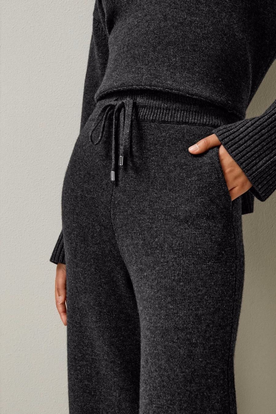 Pantaloni a gamba larga in jersey di lana merino