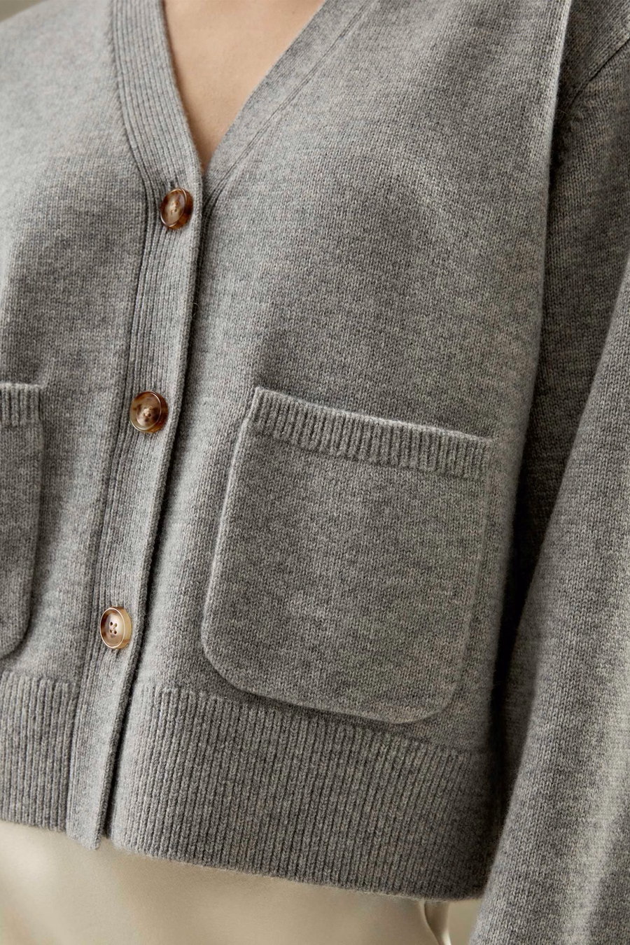 Cardigan in misto lana-cachemire corto