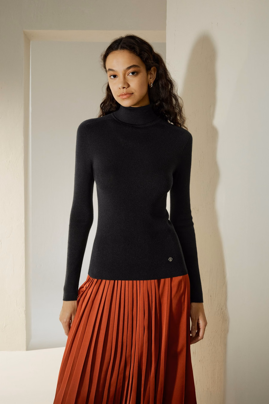 Maglione a collo alto in misto seta e cashmere senza cuciture