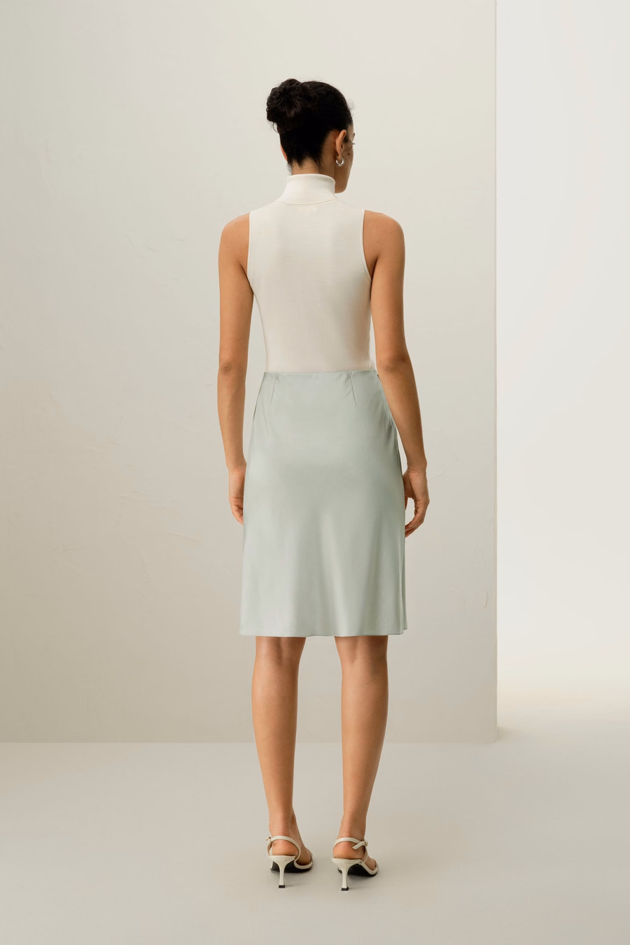 Gonna Minimalista in Charmeuse Elastico