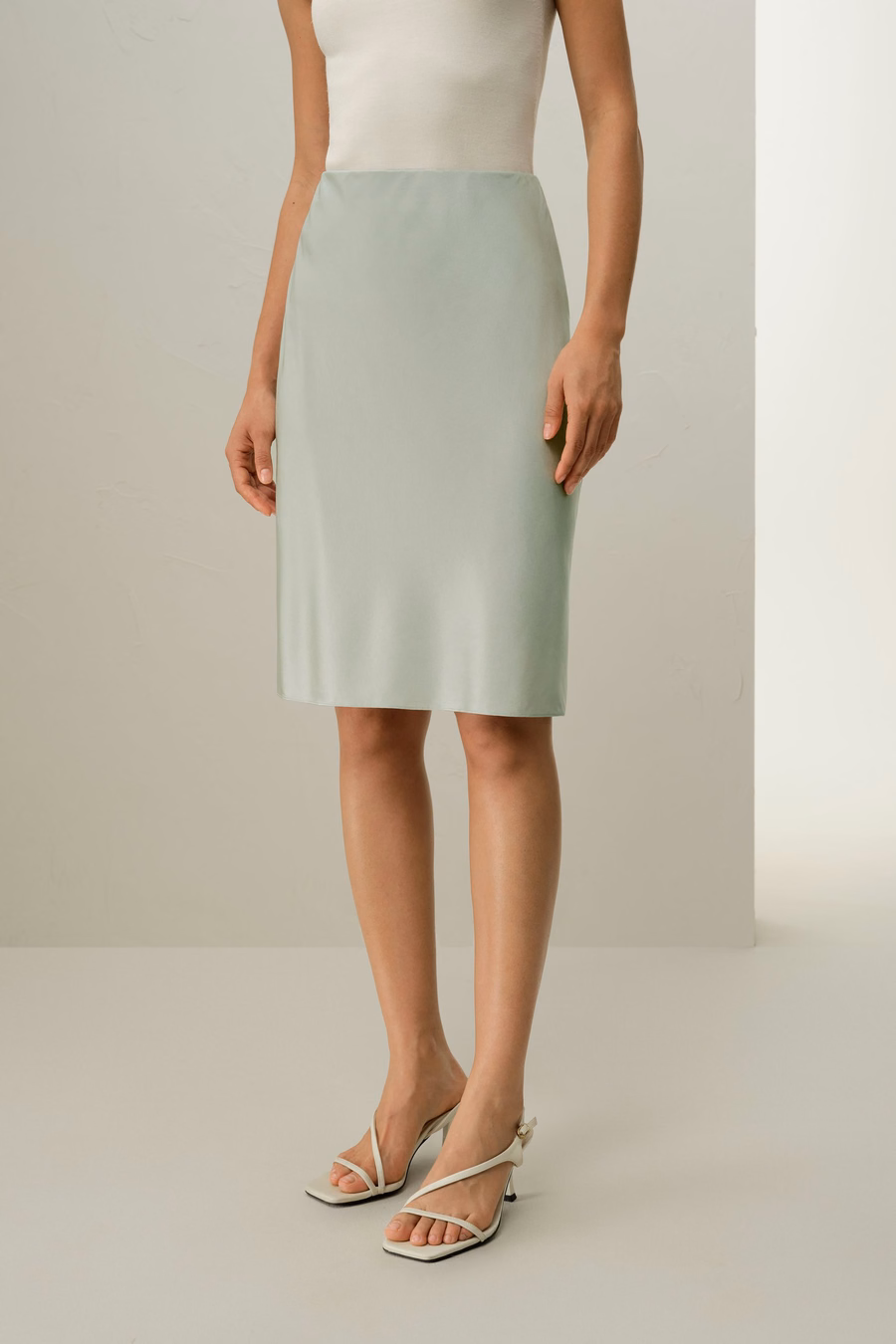 Gonna Minimalista in Charmeuse Elastico