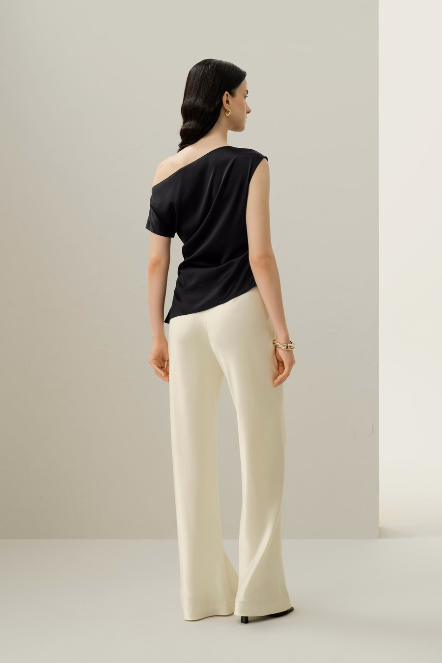 Top Asimmetrico in Charmeuse Stretch