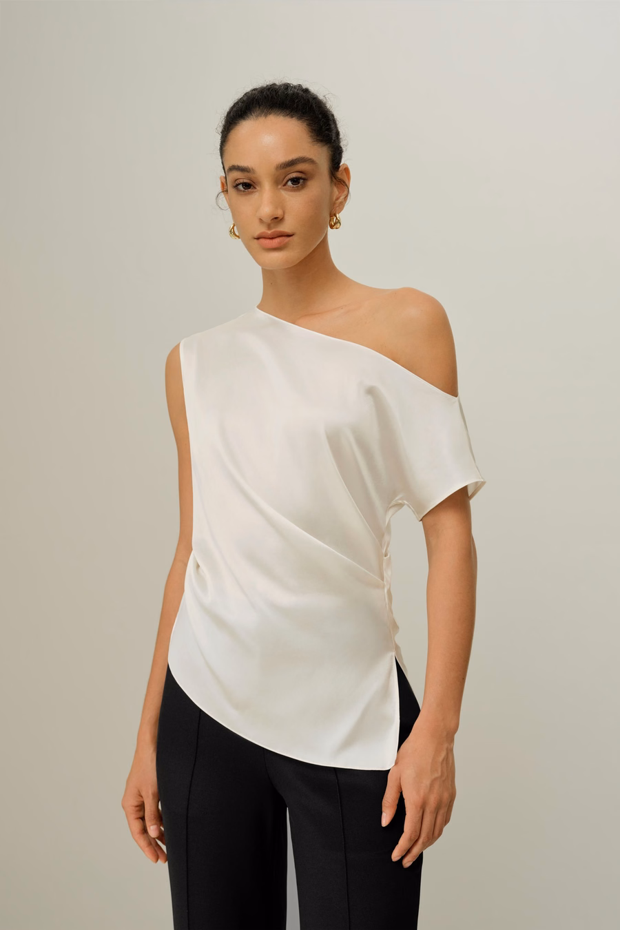 Top Asimmetrico in Charmeuse Stretch