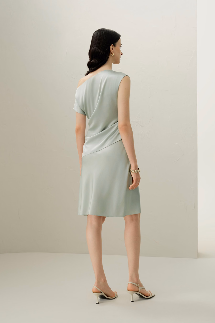 Top Asimmetrico in Charmeuse Stretch