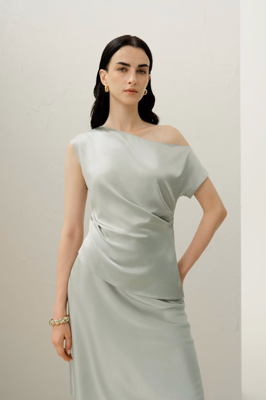 Top Asimmetrico in Charmeuse Stretch