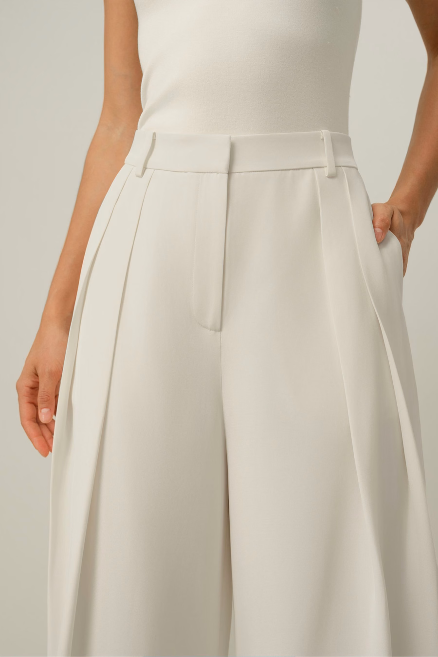 Pantaloni larghi in seta crepe