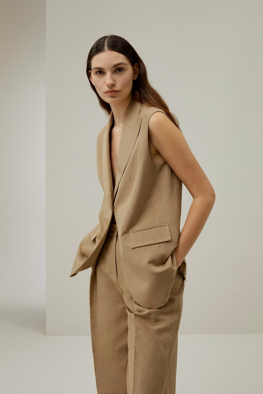 Blazer Senza Maniche con Bottone Singolo