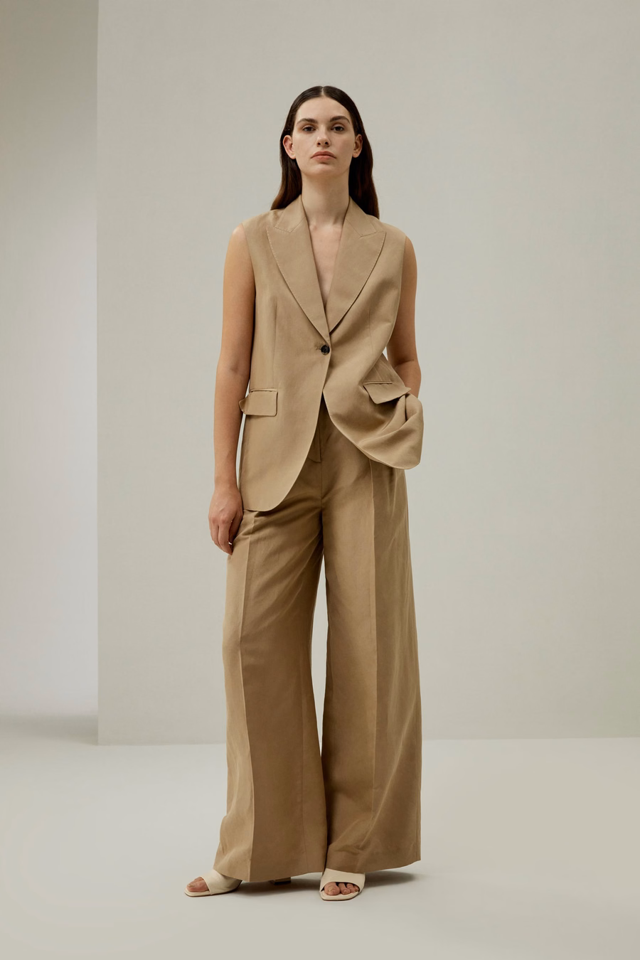 Blazer Senza Maniche con Bottone Singolo