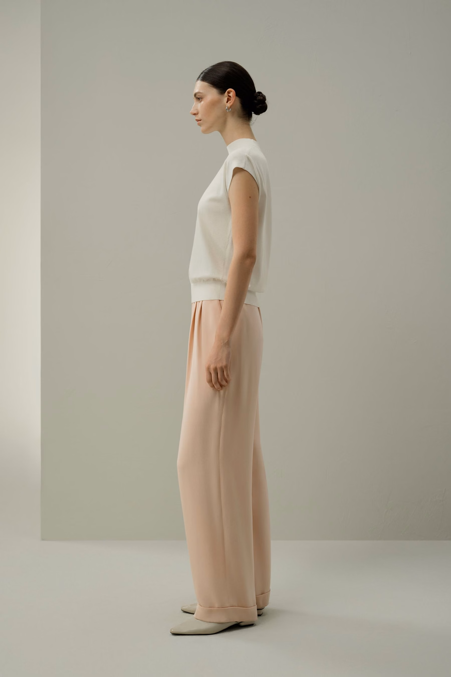 Top in misto seta e cotone con collo alto