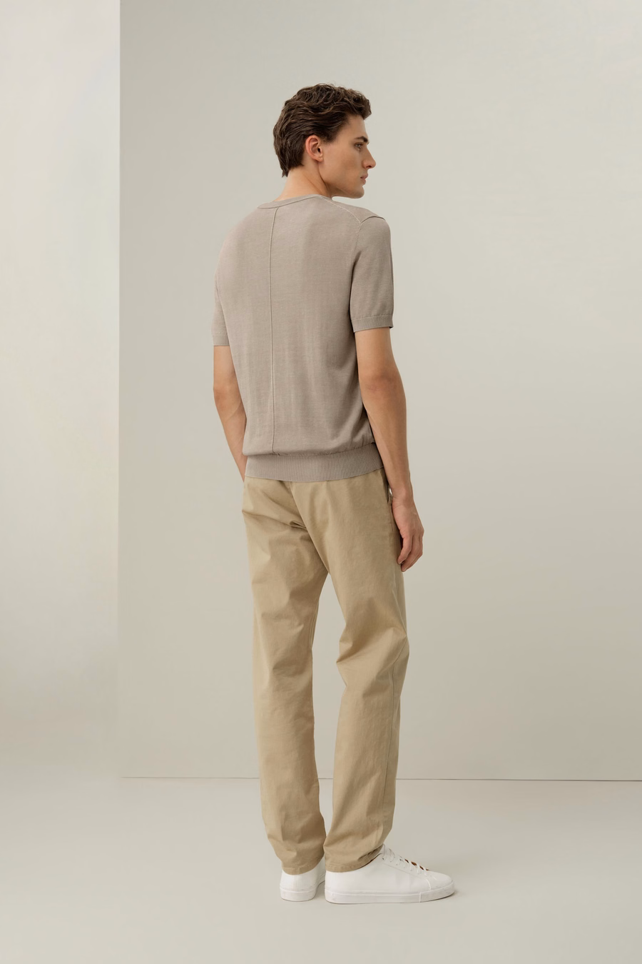 Maglietta girocollo regular-fit in seta e cotone