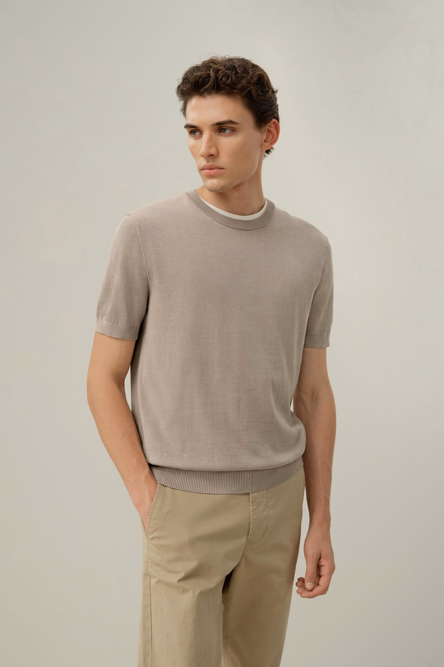 Maglietta girocollo regular-fit in seta e cotone