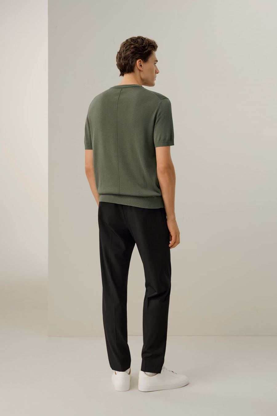 Maglietta girocollo regular-fit in seta e cotone