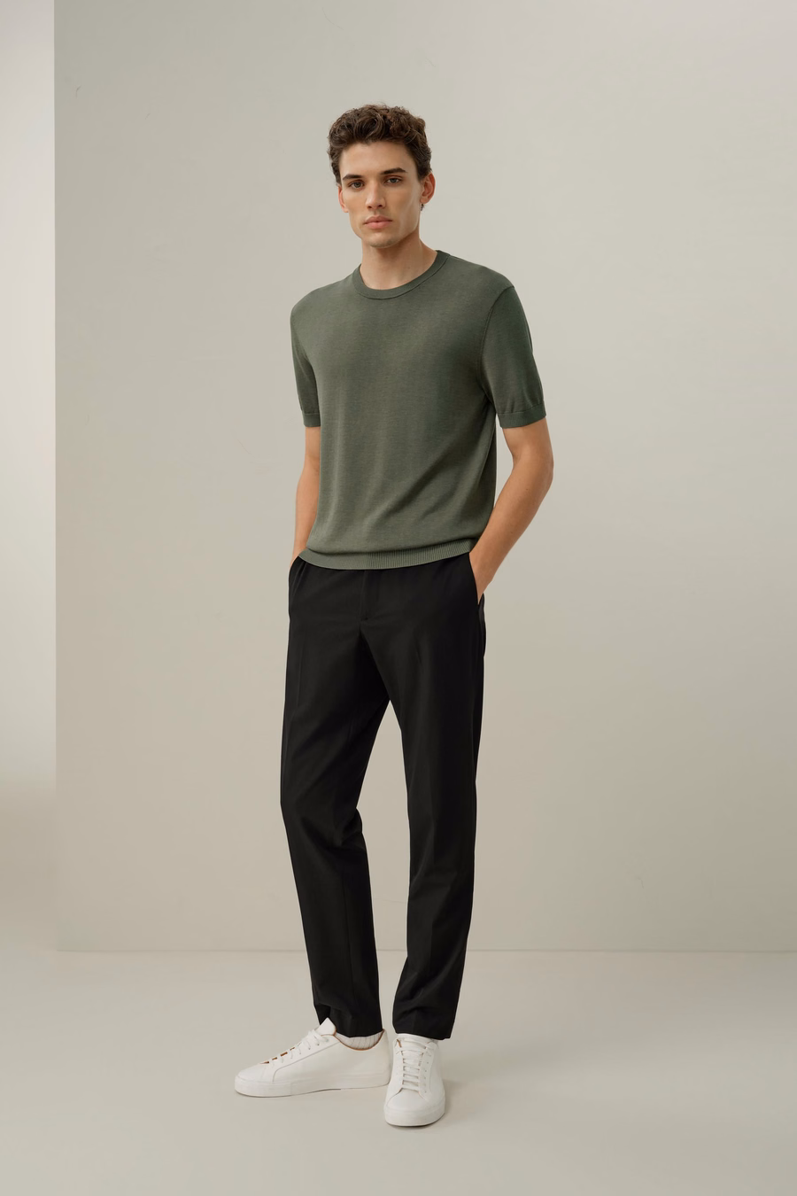 Maglietta girocollo regular-fit in seta e cotone
