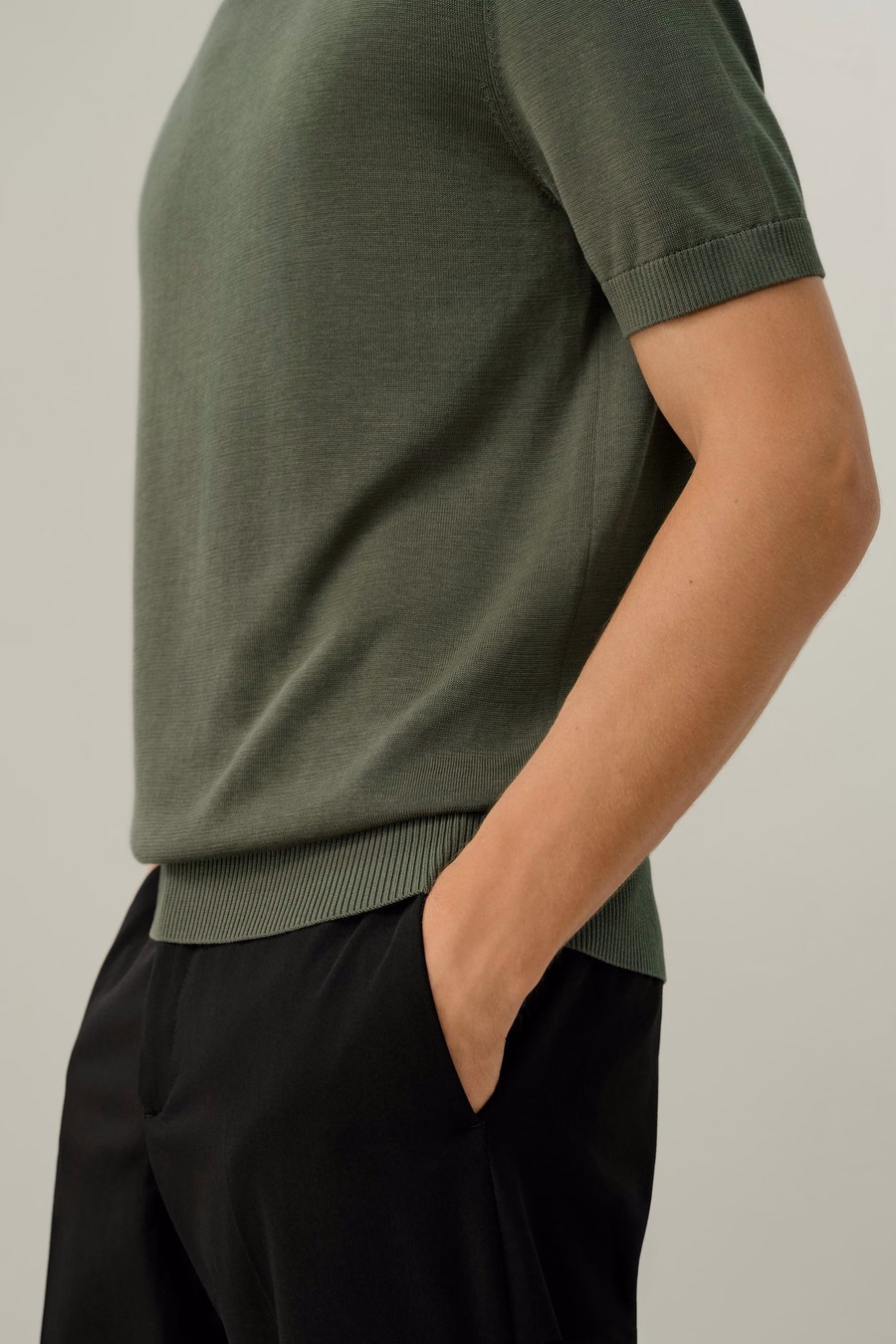 Maglietta girocollo regular-fit in seta e cotone