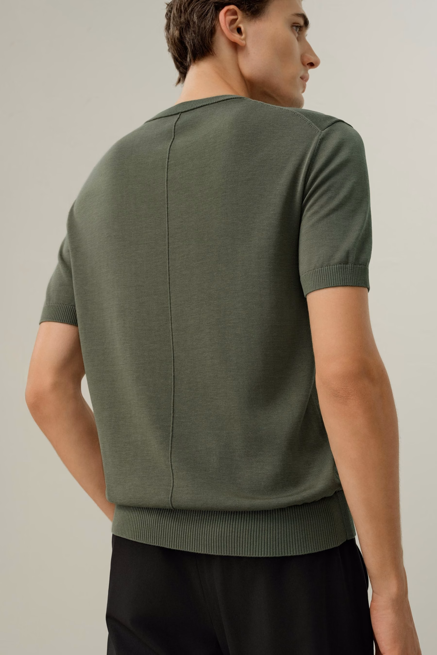 Maglietta girocollo regular-fit in seta e cotone