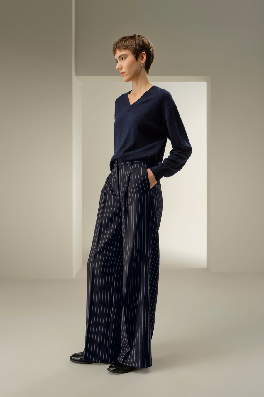Pantaloni a gamba larga a righe in misto lana