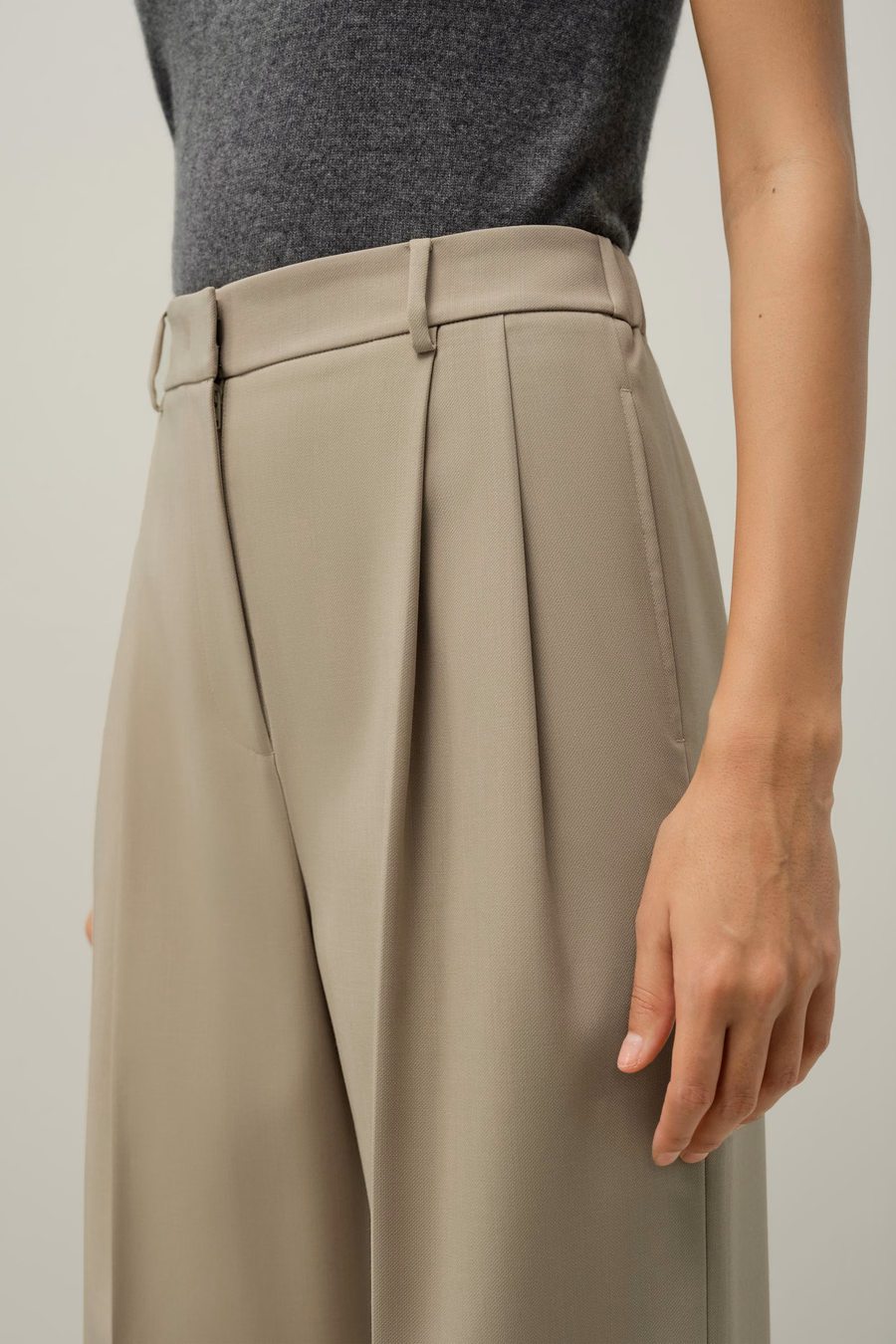 Pantaloni Versatil a gamba dritta in seta e lana