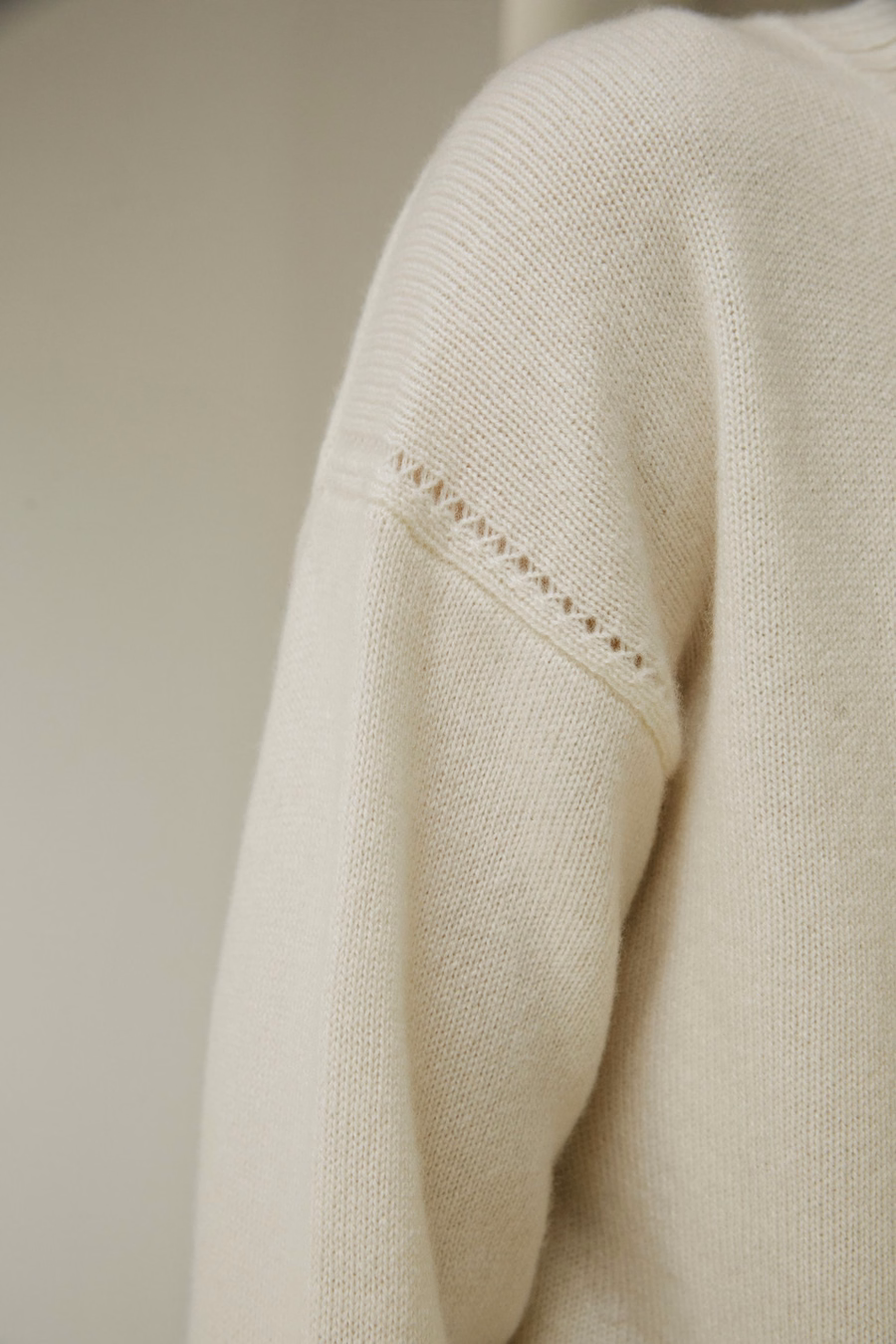 Maglione in Cashmere Relaxed Fit con Collo Alto
