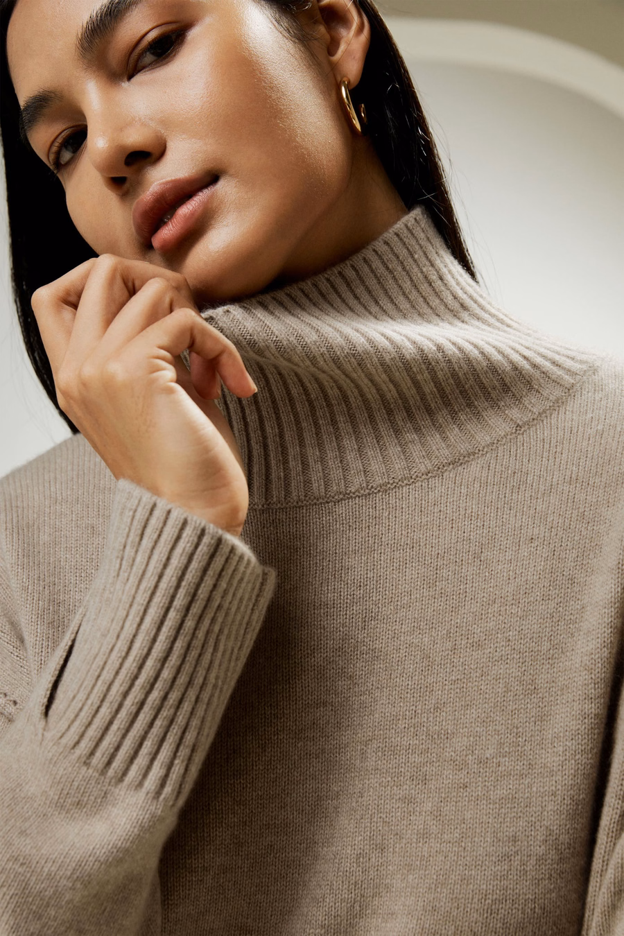 Maglione in Cashmere Relaxed Fit con Collo Alto