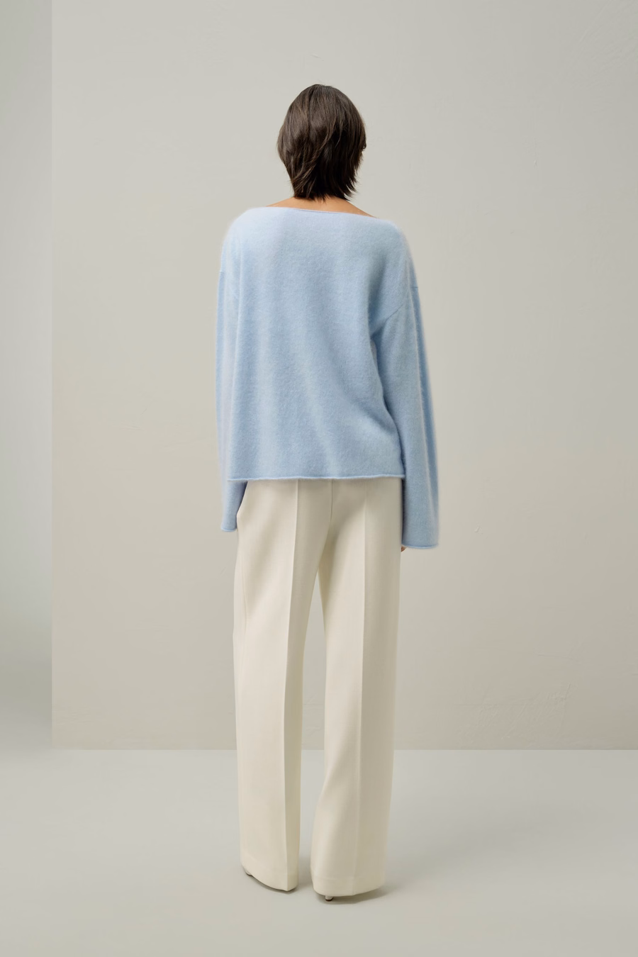 Maglione in cashmere spazzolato con scollo a barca