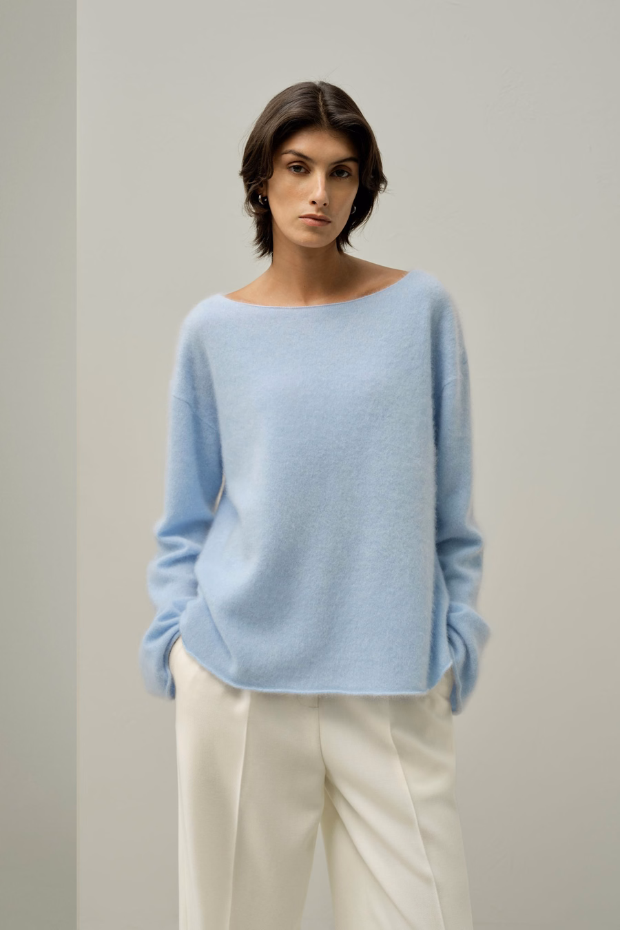 Maglione in cashmere spazzolato con scollo a barca