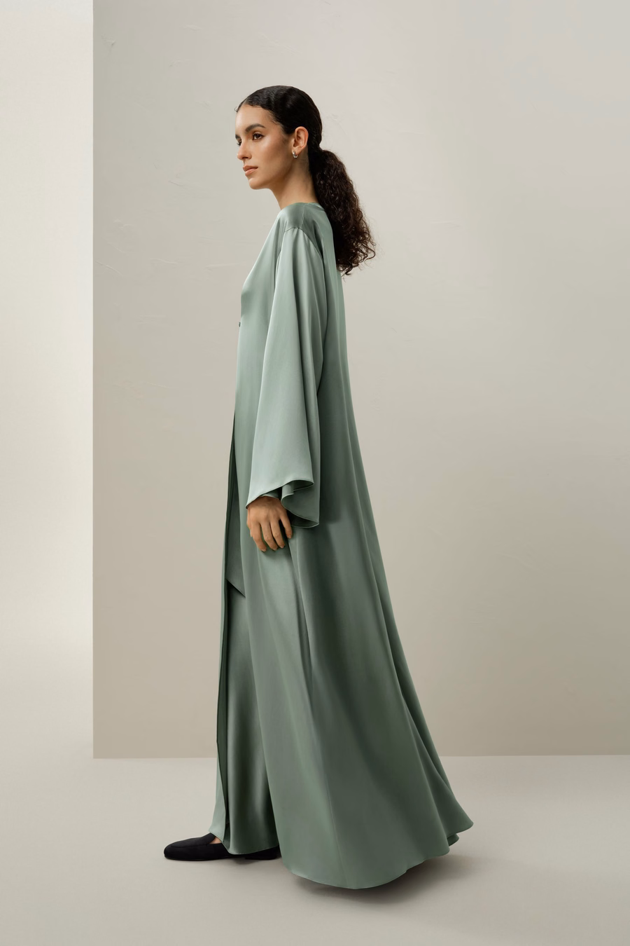 Abaya in Seta Charmeuse