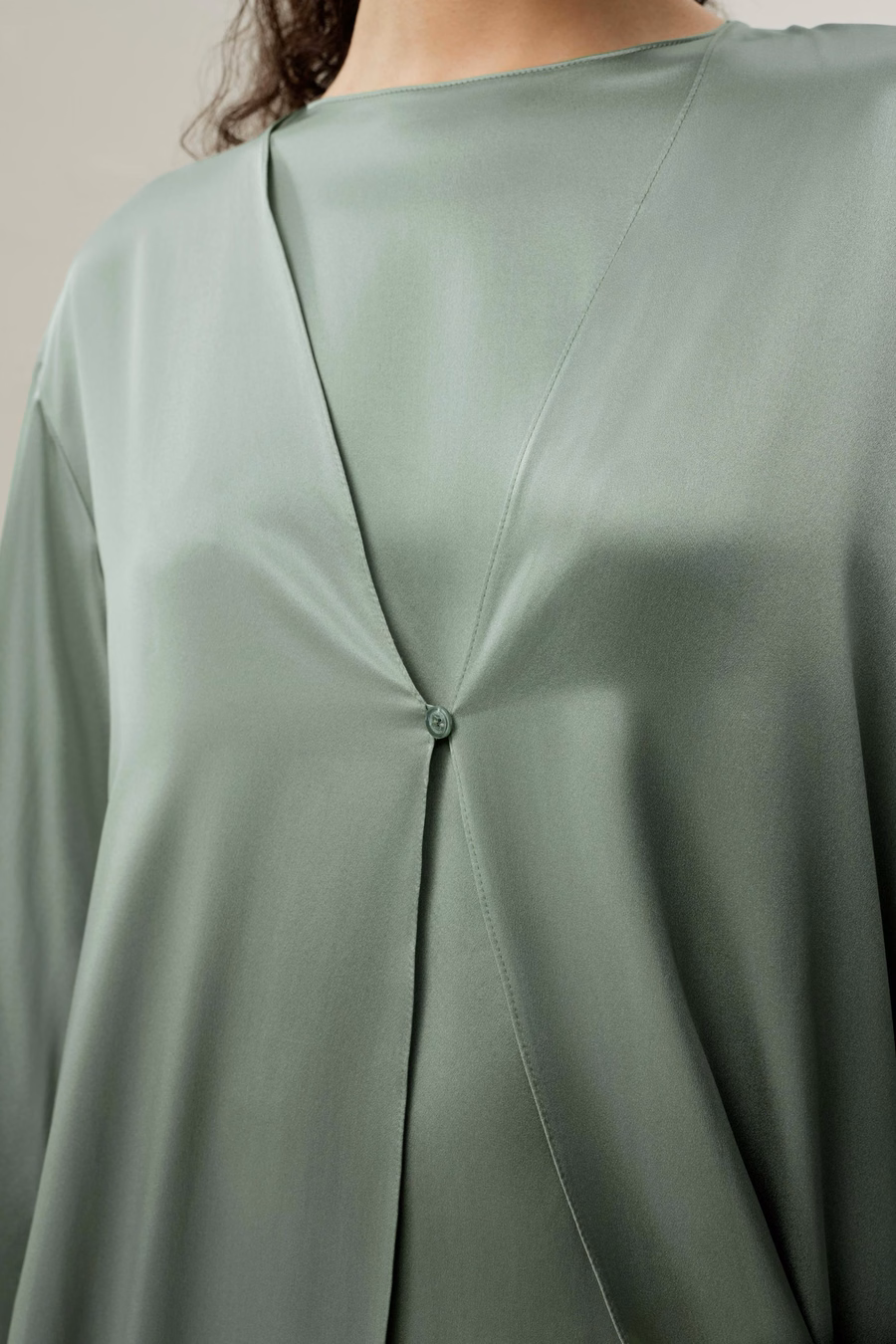 Abaya in Seta Charmeuse