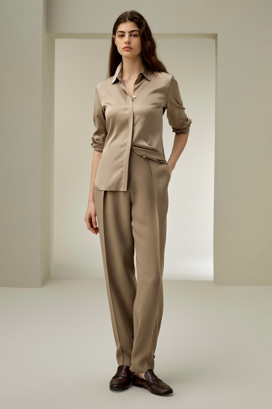 Camicia in seta dalla silhouette elegante