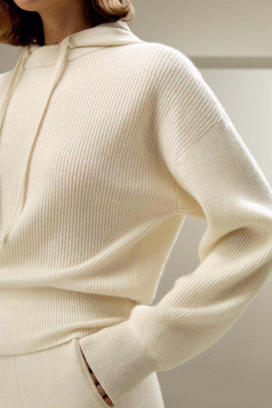 Eshe 2-in-1 Cashmere Staccabile Hoodie