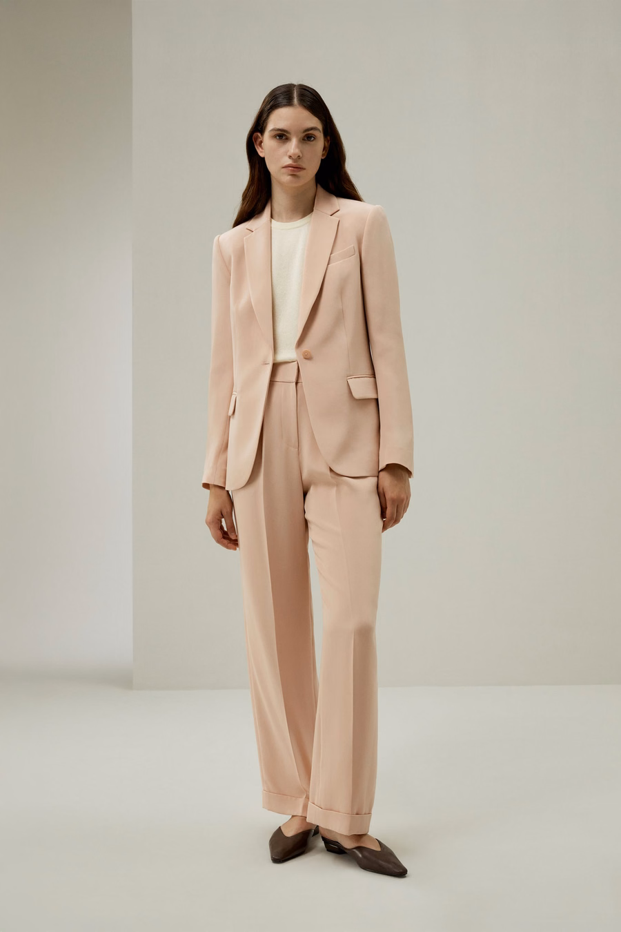 Pantaloni dritti in seta colore rosa mogano