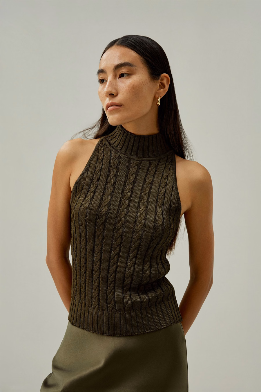 Top Senza Maniche a Collo Alto in Maglia Cable-Knit Classica