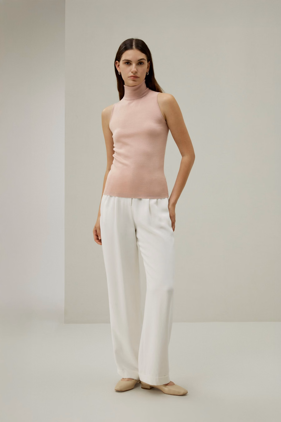 Top Senza Maniche Minimalista a Collo Alto
