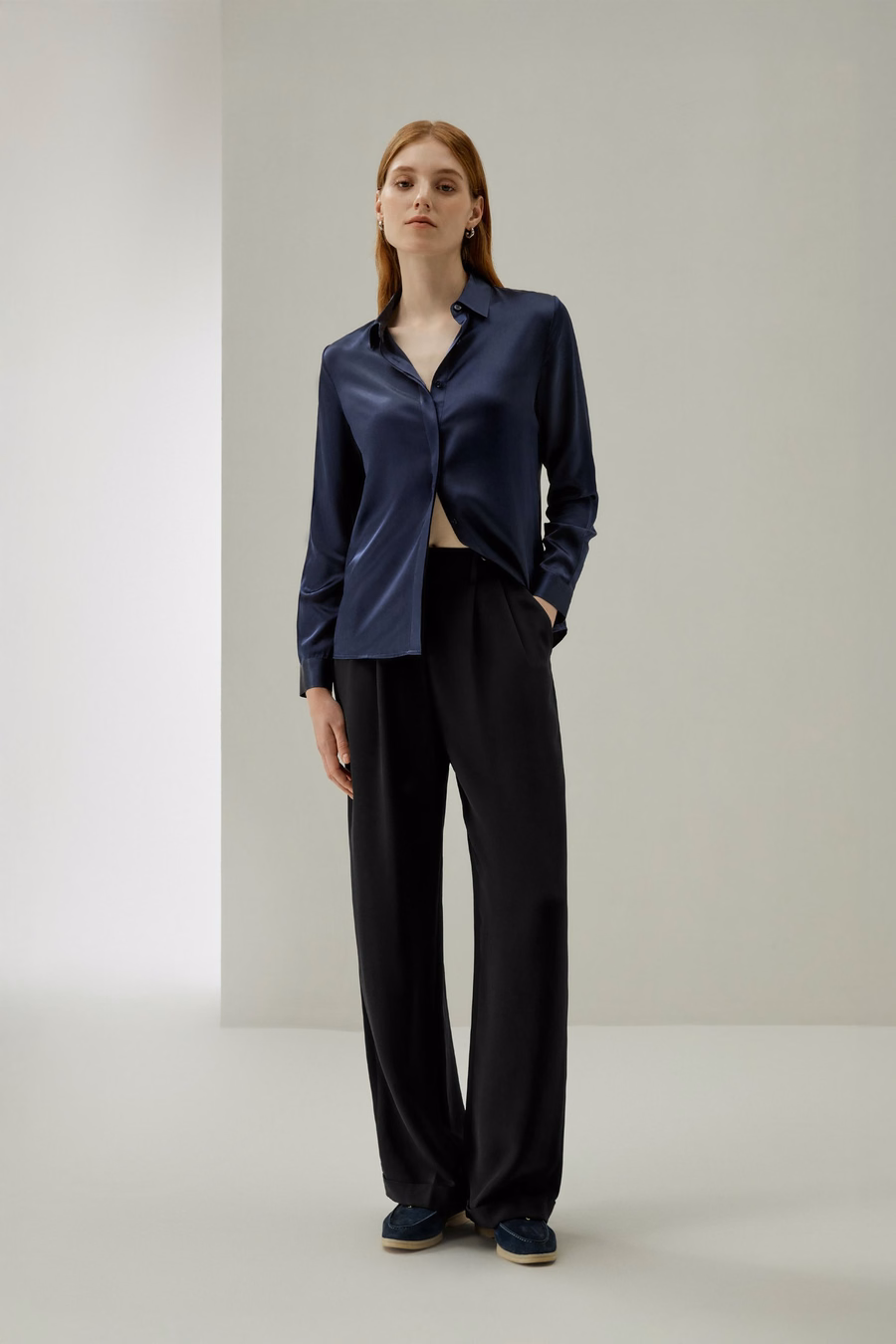 Camicia in seta con pattina nascosta di base