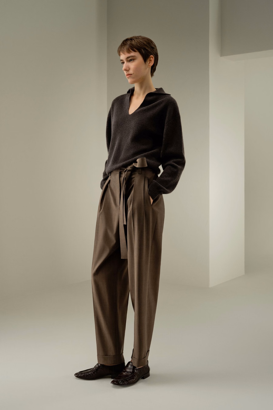 Pantaloni a gamba a barile in seta e lana di Havana