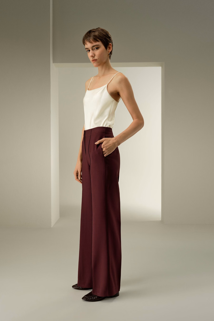 pantaloni a campana in twill di seta e lana