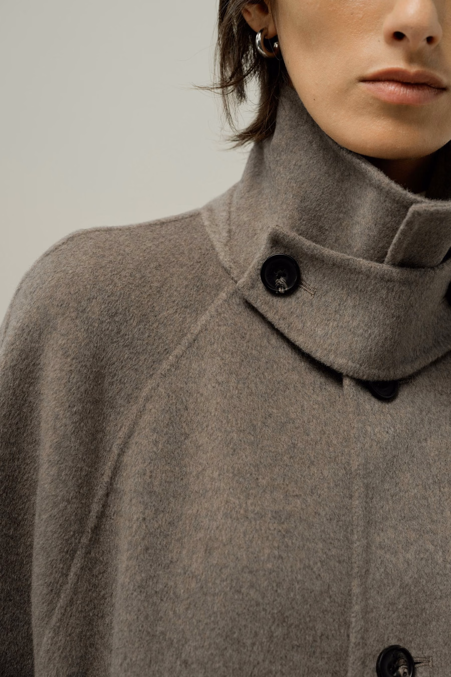 Cappotto in seta-lana doppio faccia sovradimensionato