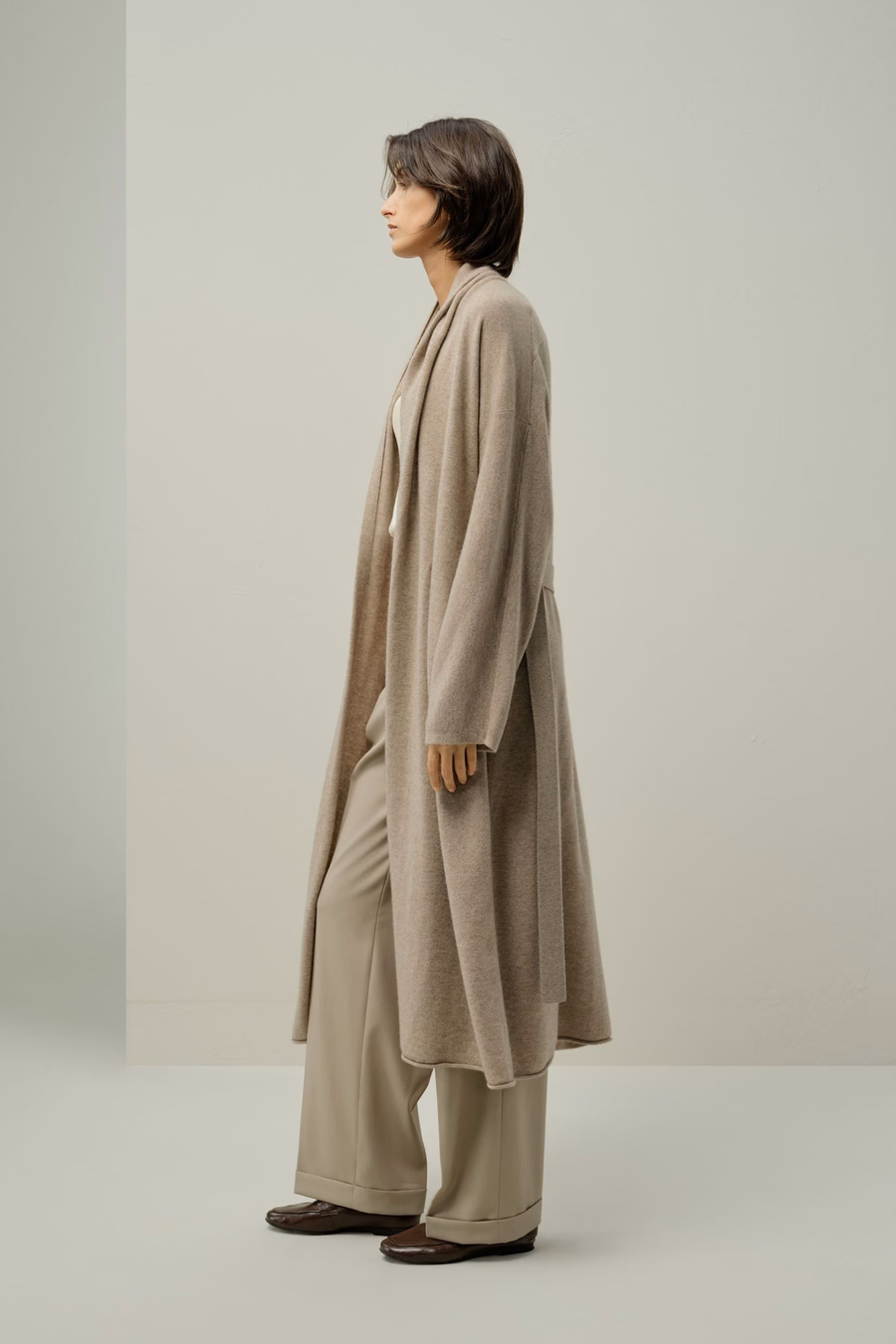 Cardigan in cashmere lunghezza polpaccio