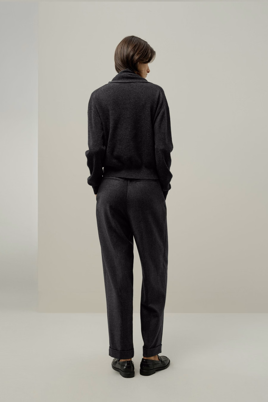 Maglione in lana e cashmere con colletto a papillon