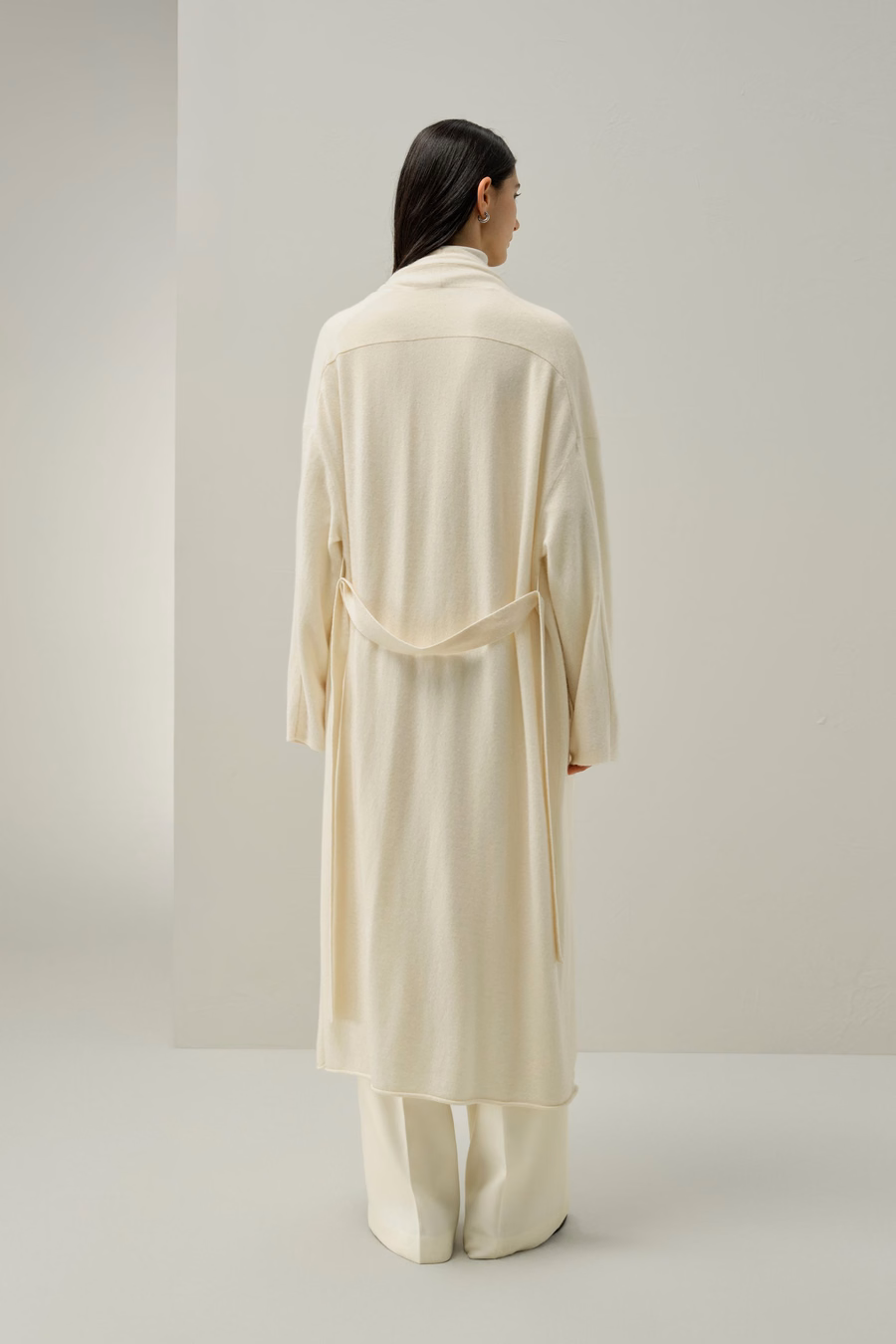 Cardigan in cashmere lunghezza polpaccio
