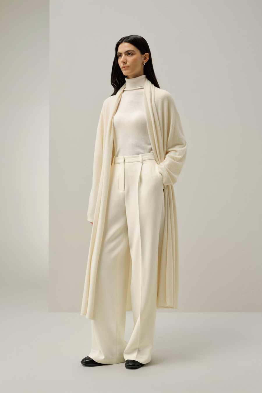 Cardigan in cashmere lunghezza polpaccio