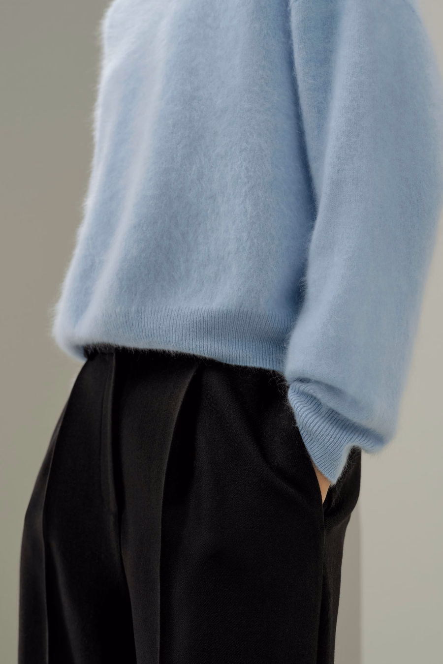 Pull in cashmere con spalla drop relaxed