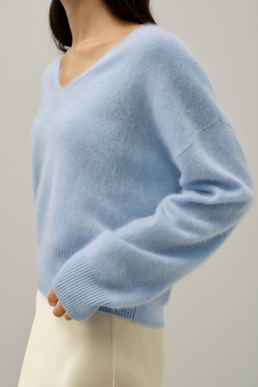 Pull in cashmere con scollo a V spazzolato