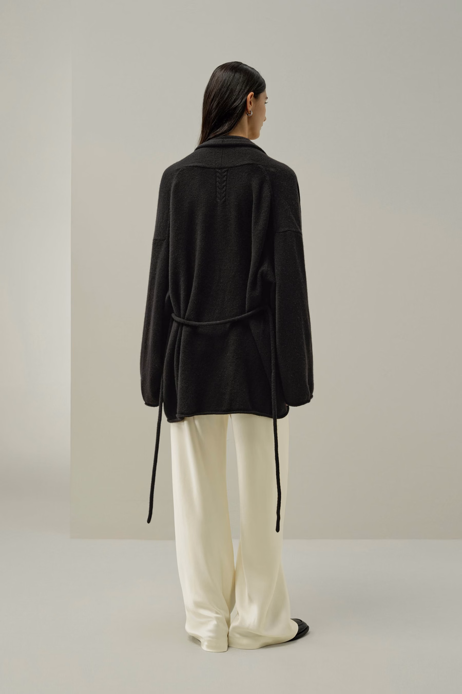 Cardigan avvolgente in cashmere per il tempo libero