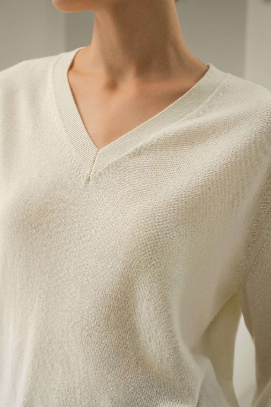Maglione in cashmere per bambini a scollo a V