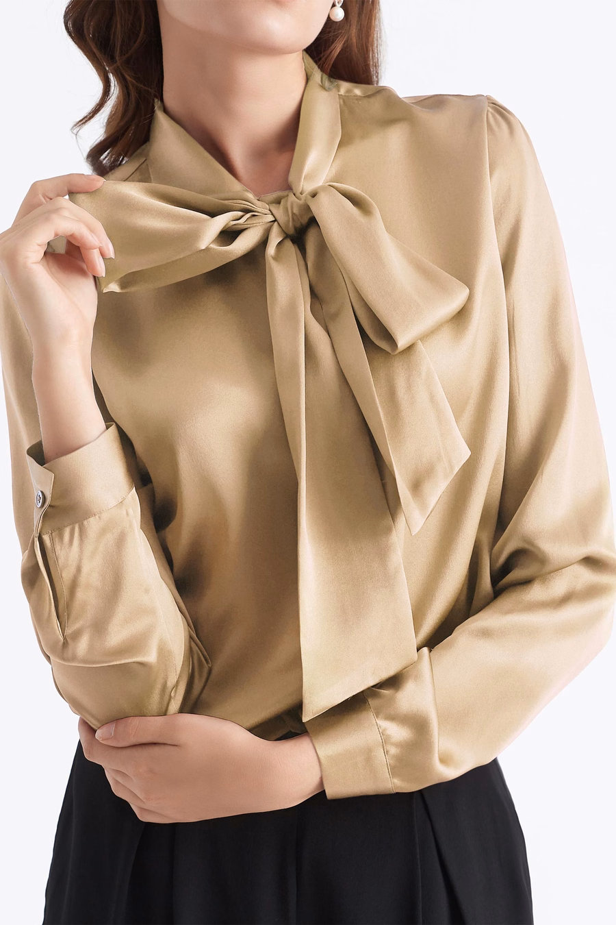 Donna Blusa in Seta con Fiocco
