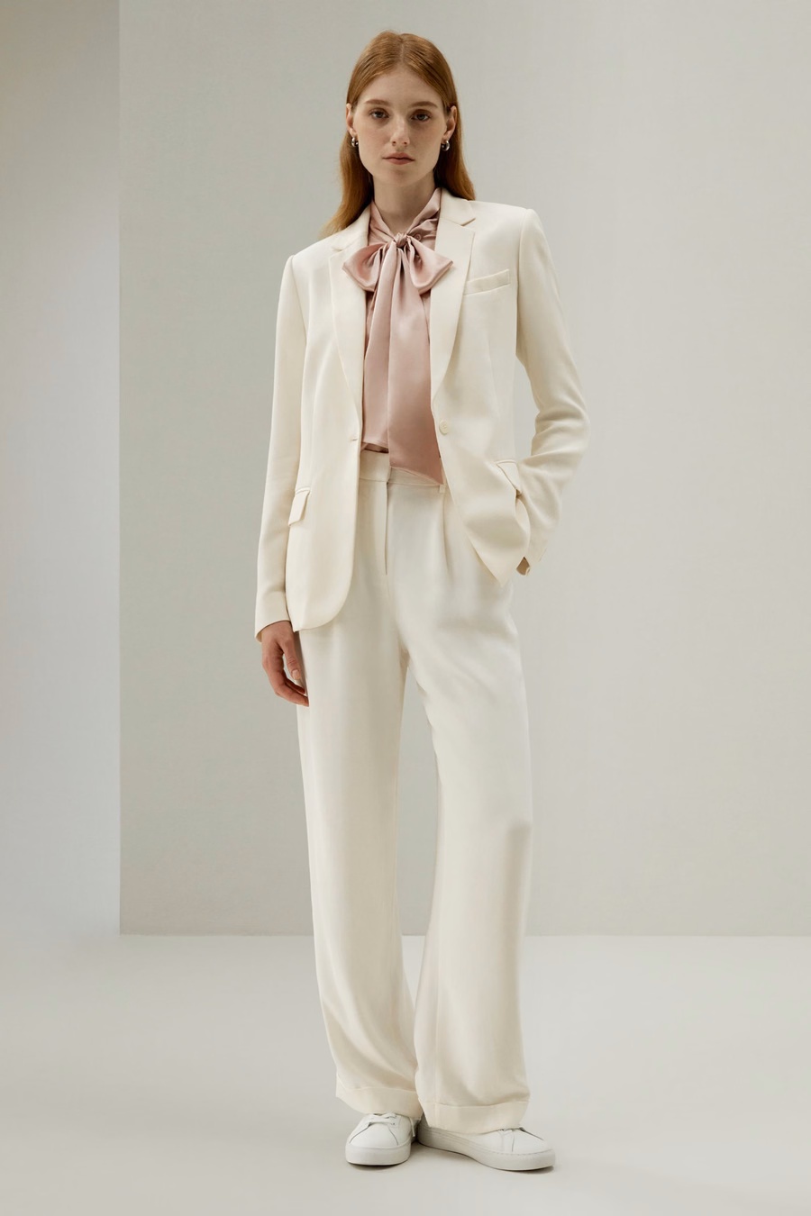 Donna Blusa in Seta con Fiocco