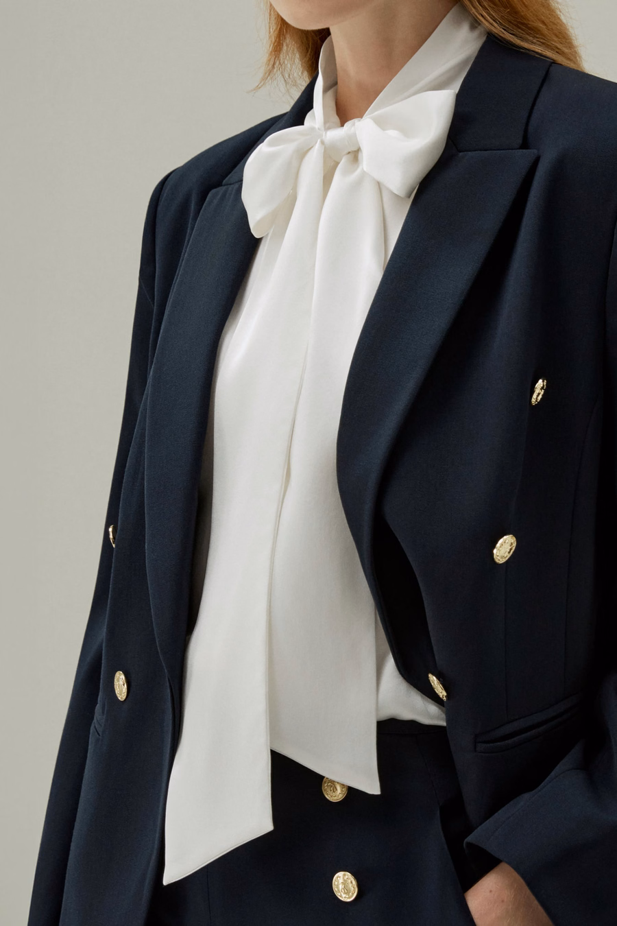 Donna Blusa in Seta con Fiocco